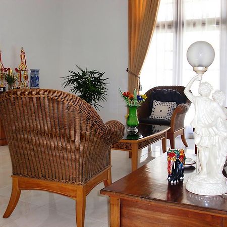 Libra Homestay Manado Luaran gambar