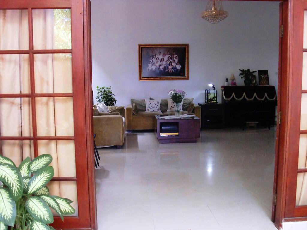 Libra Homestay Manado Luaran gambar