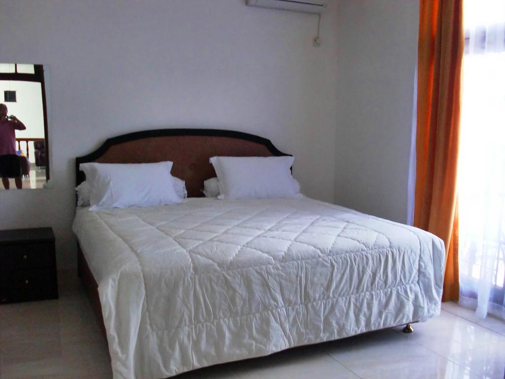 Libra Homestay Manado Luaran gambar